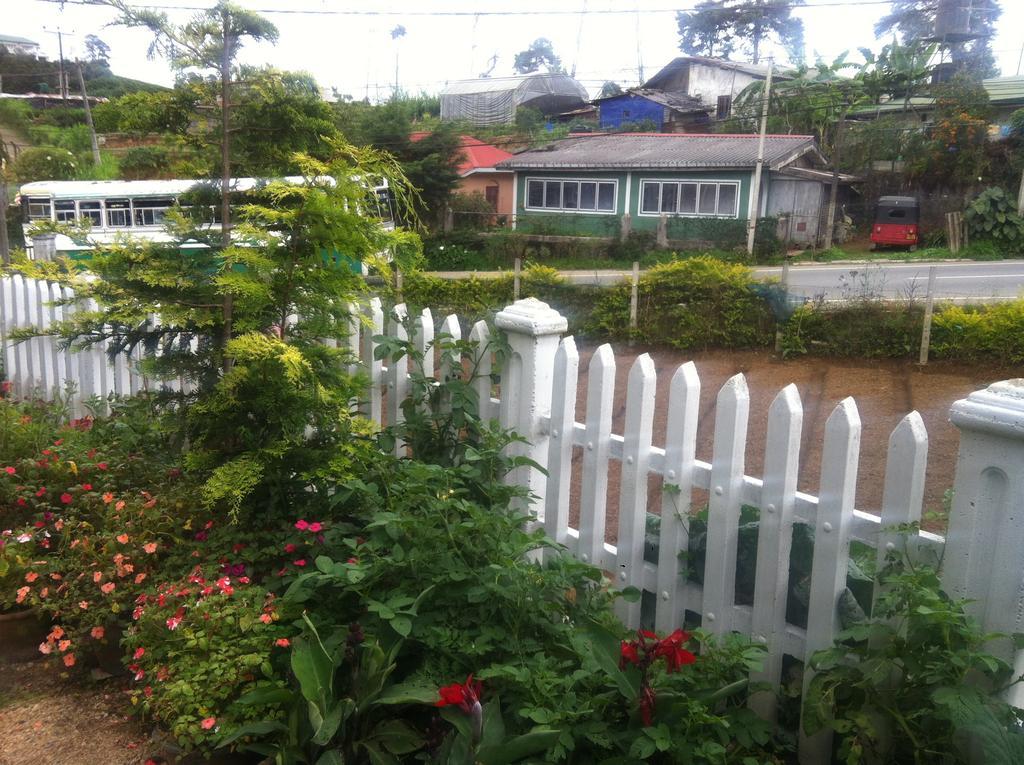 Eranga Guest Hotel นูวาราเอลิยา ภายนอก รูปภาพ