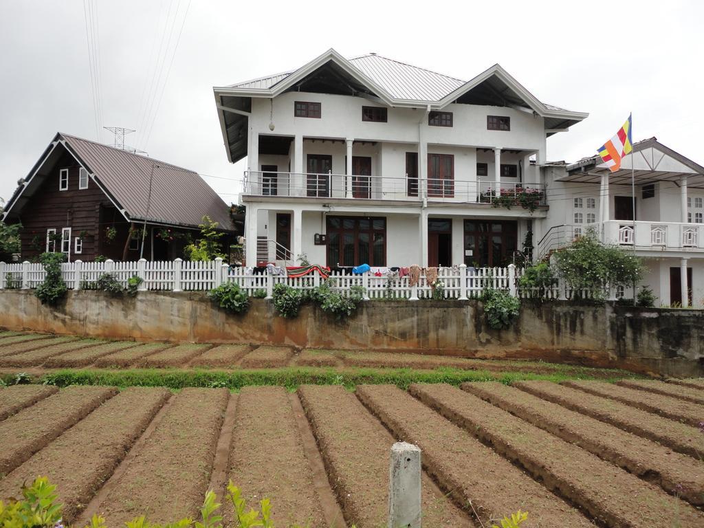 Eranga Guest Hotel นูวาราเอลิยา ภายนอก รูปภาพ