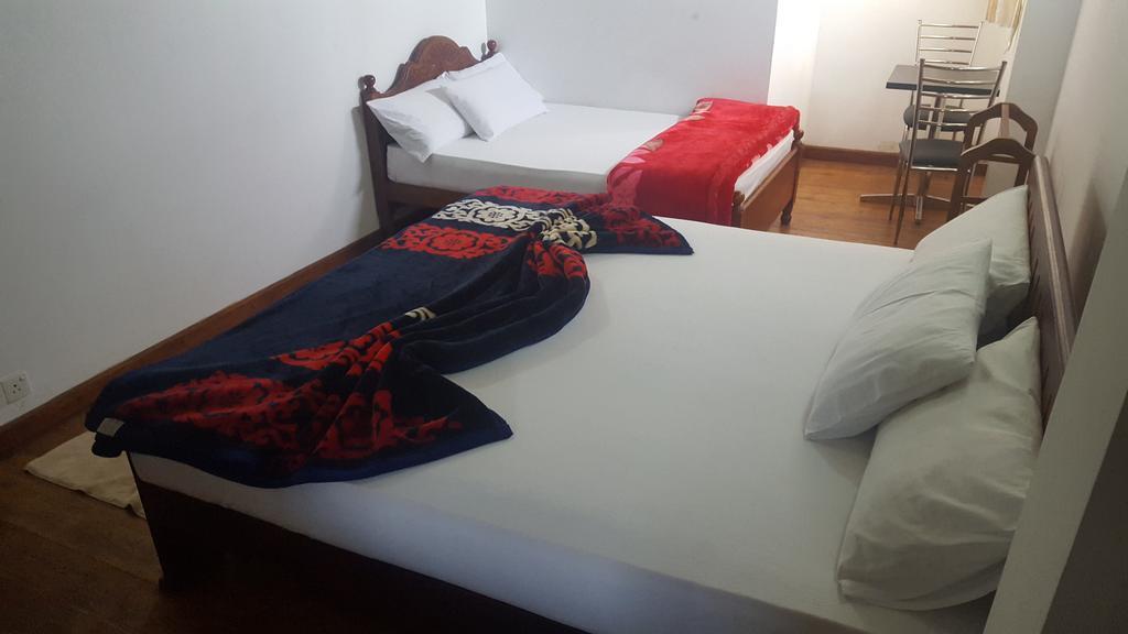 Eranga Guest Hotel นูวาราเอลิยา ภายนอก รูปภาพ